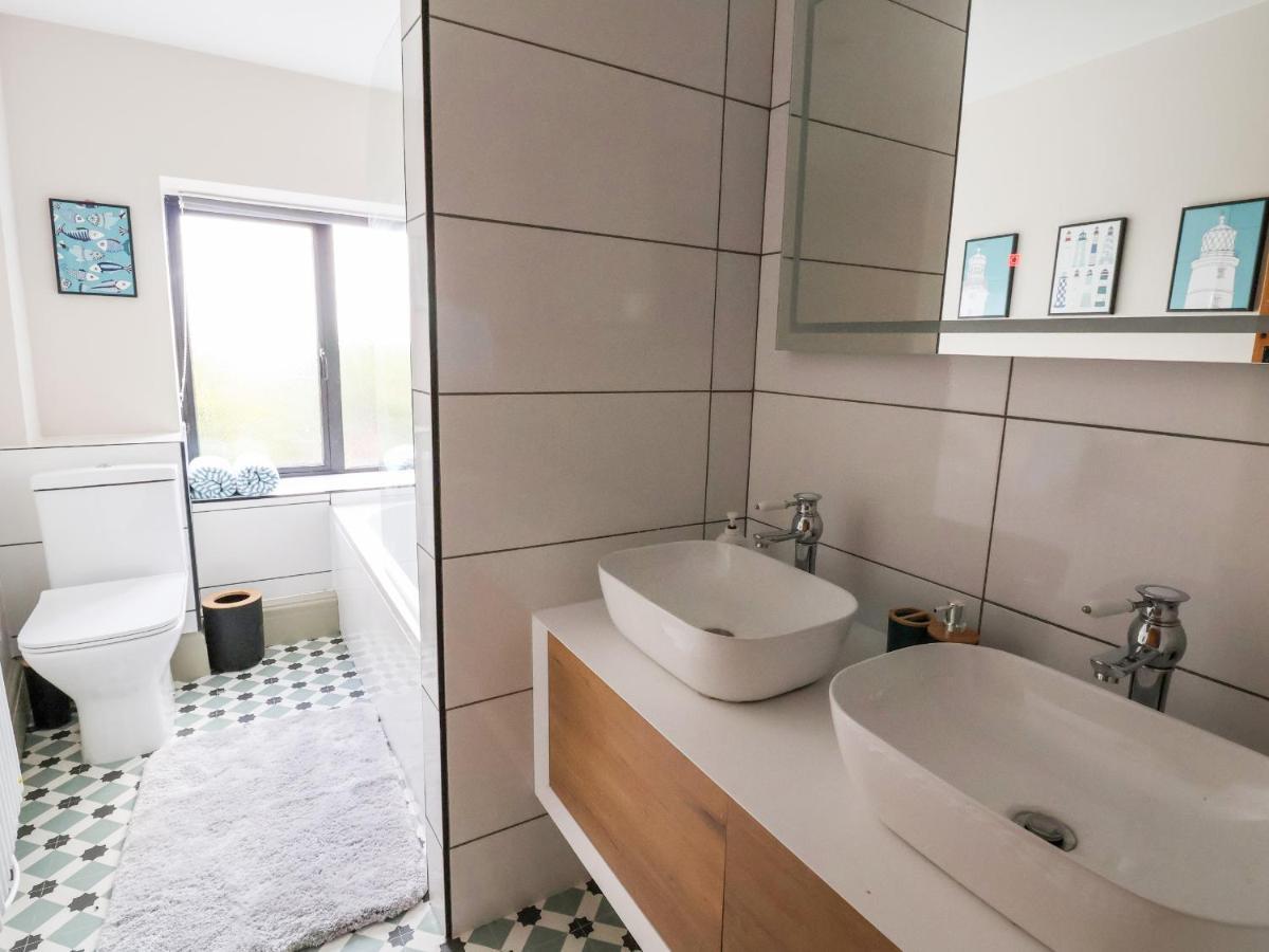 3 Penllan * Holywell (Flintshire)